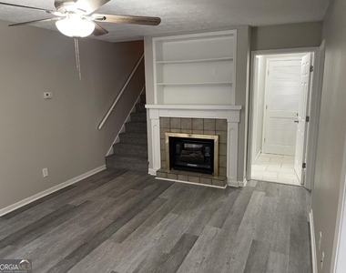 859 Park Place - Photo Thumbnail 9