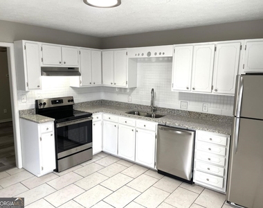 859 Park Place - Photo Thumbnail 1