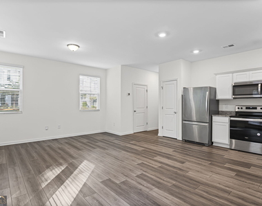 425 Union Station Street - Photo Thumbnail 5