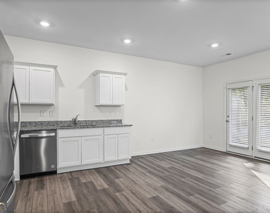 425 Union Station Street - Photo Thumbnail 9