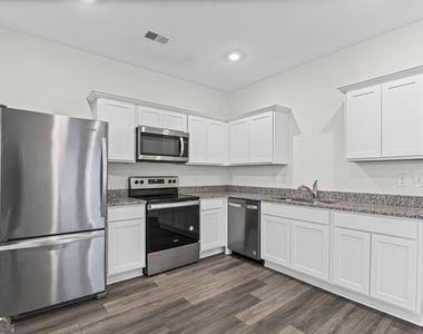 425 Union Station Street - Photo Thumbnail 7