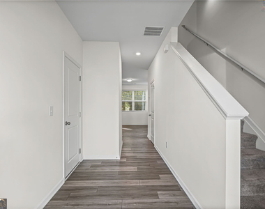 443 Union Station Street - Photo Thumbnail 2