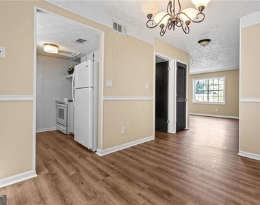392 Northdale Court - Photo Thumbnail 9