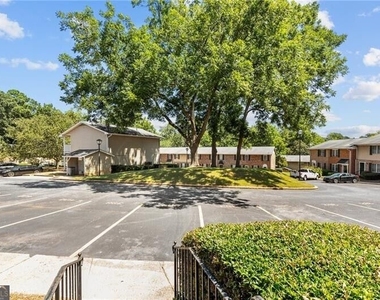 392 Northdale Court - Photo Thumbnail 27