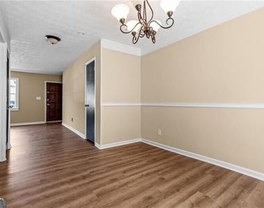 392 Northdale Court - Photo Thumbnail 10