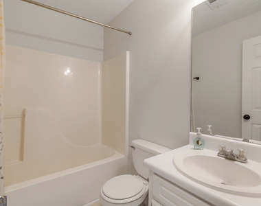 2055 Amberly Glen Way - Photo Thumbnail 17