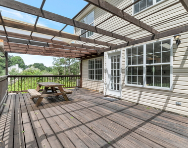 2055 Amberly Glen Way - Photo Thumbnail 20