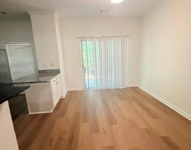 2781 Terrell Trace Drive - Photo Thumbnail 3