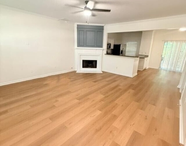 2781 Terrell Trace Drive - Photo Thumbnail 2