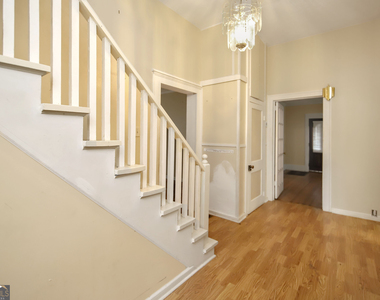 304 Boulevard - Photo Thumbnail 8