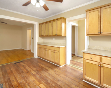 304 Boulevard - Photo Thumbnail 17