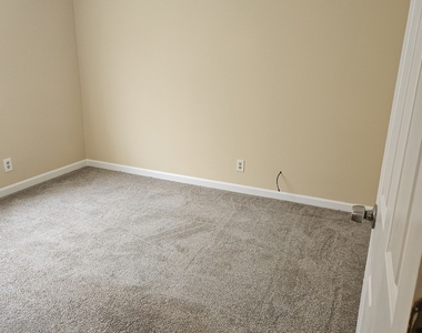2096 Hilda Burns Place - Photo Thumbnail 10
