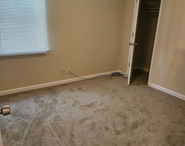 2096 Hilda Burns Place - Photo Thumbnail 9