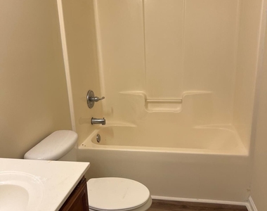 5080 Lower Elm Street - Photo Thumbnail 12