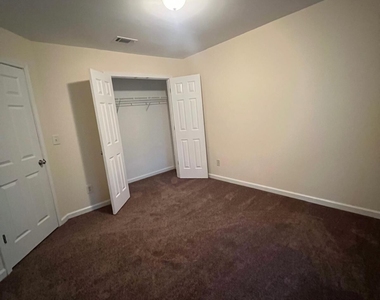 5080 Lower Elm Street - Photo Thumbnail 11