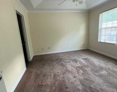 5080 Lower Elm Street - Photo Thumbnail 8