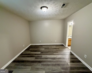 105 Fruitwood Trace - Photo Thumbnail 6