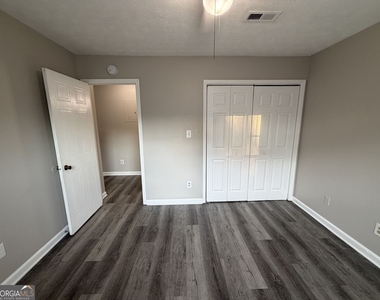 105 Fruitwood Trace - Photo Thumbnail 11