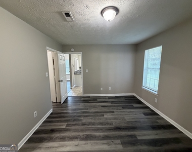 105 Fruitwood Trace - Photo Thumbnail 7