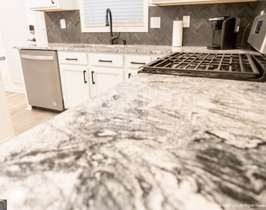 4644 Creekside Cove - Photo Thumbnail 20