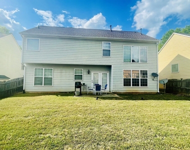 4644 Creekside Cove - Photo Thumbnail 7