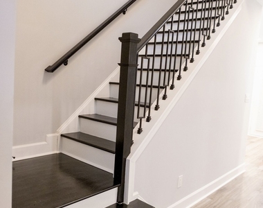 4644 Creekside Cove - Photo Thumbnail 24