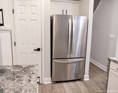 4644 Creekside Cove - Photo Thumbnail 21