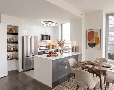 801 Columbus Avenue - Photo Thumbnail 2