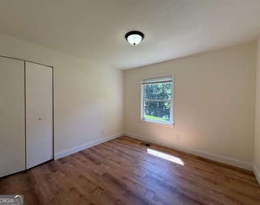 122 Kenimer Circle - Photo Thumbnail 19