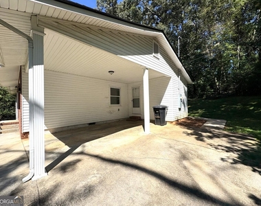 122 Kenimer Circle - Photo Thumbnail 2