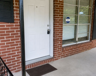 93 Forest Road - Photo Thumbnail 1
