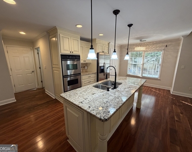 649 Lawton Ridge Drive - Photo Thumbnail 8