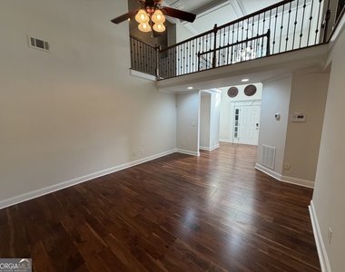 649 Lawton Ridge Drive - Photo Thumbnail 3