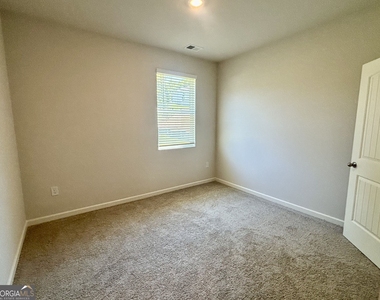 2986 Daxton Lane - Photo Thumbnail 11