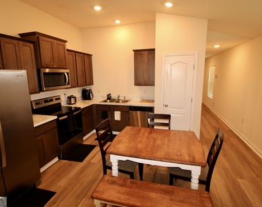 119 Teakwood Drive - Photo Thumbnail 3