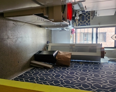 930 Sheridan Avenue - Photo Thumbnail 1