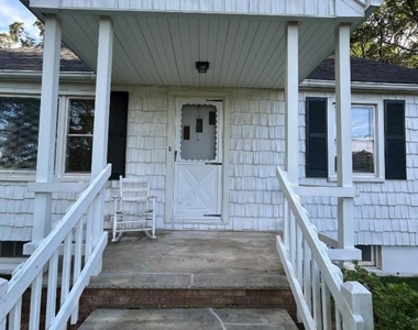 318 Palmer Rd - Photo Thumbnail 2