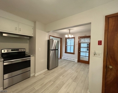 318 Palmer Rd - Photo Thumbnail 5