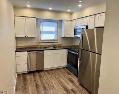 3102 Cromwell Ct - Photo Thumbnail 1