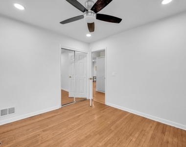 30 Carlson Pl - Photo Thumbnail 7