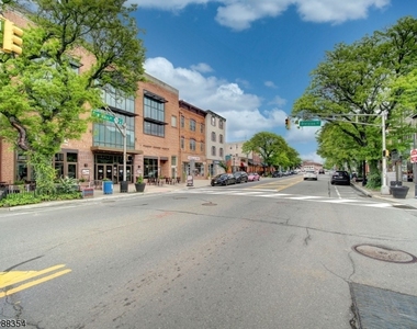 26 Division St - Photo Thumbnail 15