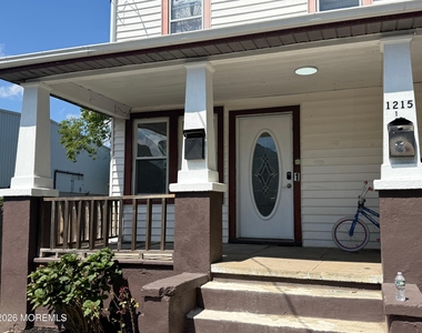 1215 11th Avenue - Photo Thumbnail 1