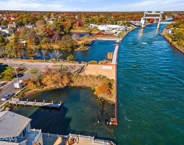 1850 Shore Boulevard - Photo Thumbnail 27