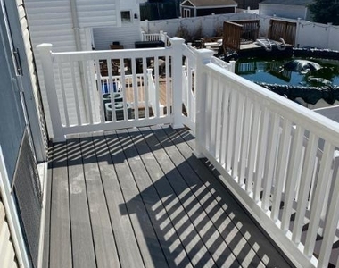 1850 Shore Boulevard - Photo Thumbnail 20