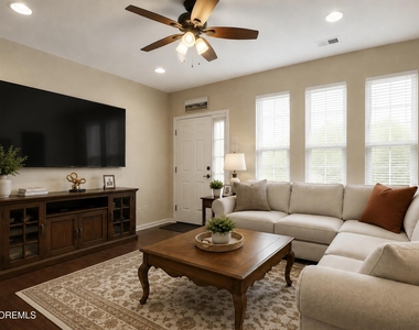36 Kyle Drive - Photo Thumbnail 2