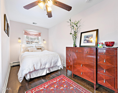 281 Cedar Avenue - Photo Thumbnail 23