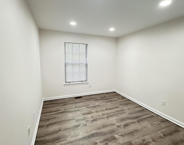 1 Amherst Court - Photo Thumbnail 25