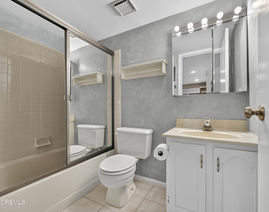 398 Hampton Place - Photo Thumbnail 19