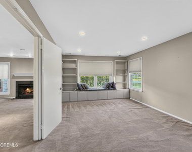398 Hampton Place - Photo Thumbnail 16
