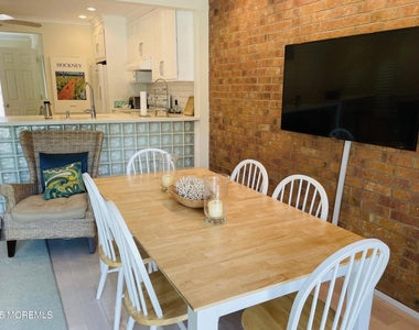68 Linden Court - Photo Thumbnail 5